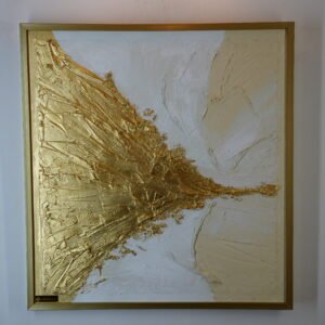 Tableau abstrait carré fait main Dahab : feuille d'or en cascade diagonale sur plâtre sculpté blanc ivoire, cadre doré fin